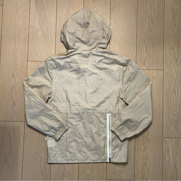 Nike Track Windbreaker Jacket Front Zip Pocket Cream Colour Size Small - Picture 5 of 9